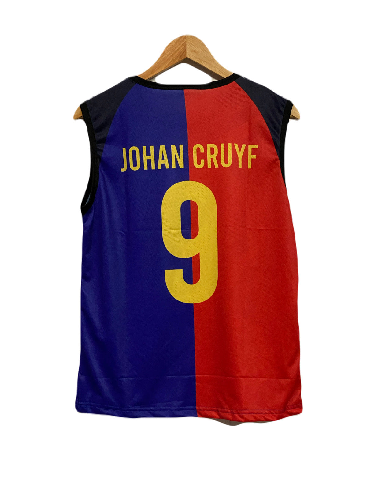 Barcelona cruyf sleevless bibs P120 - bmg store