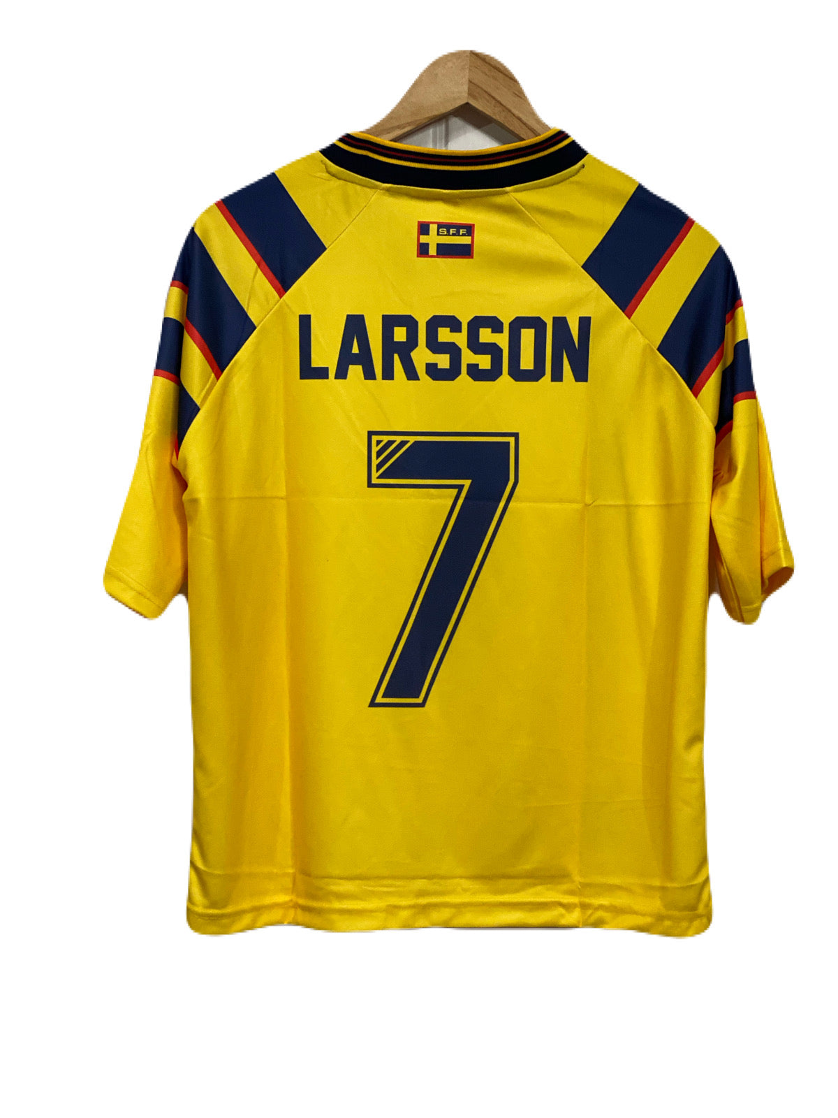 Sweden 1996 Home kit Larsson Five sleeve - P646 bmg store