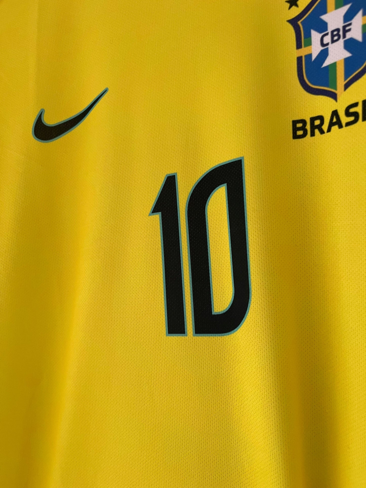 Neymar jr Brazil 2026 World Cup home Half Sleeve Jersey -