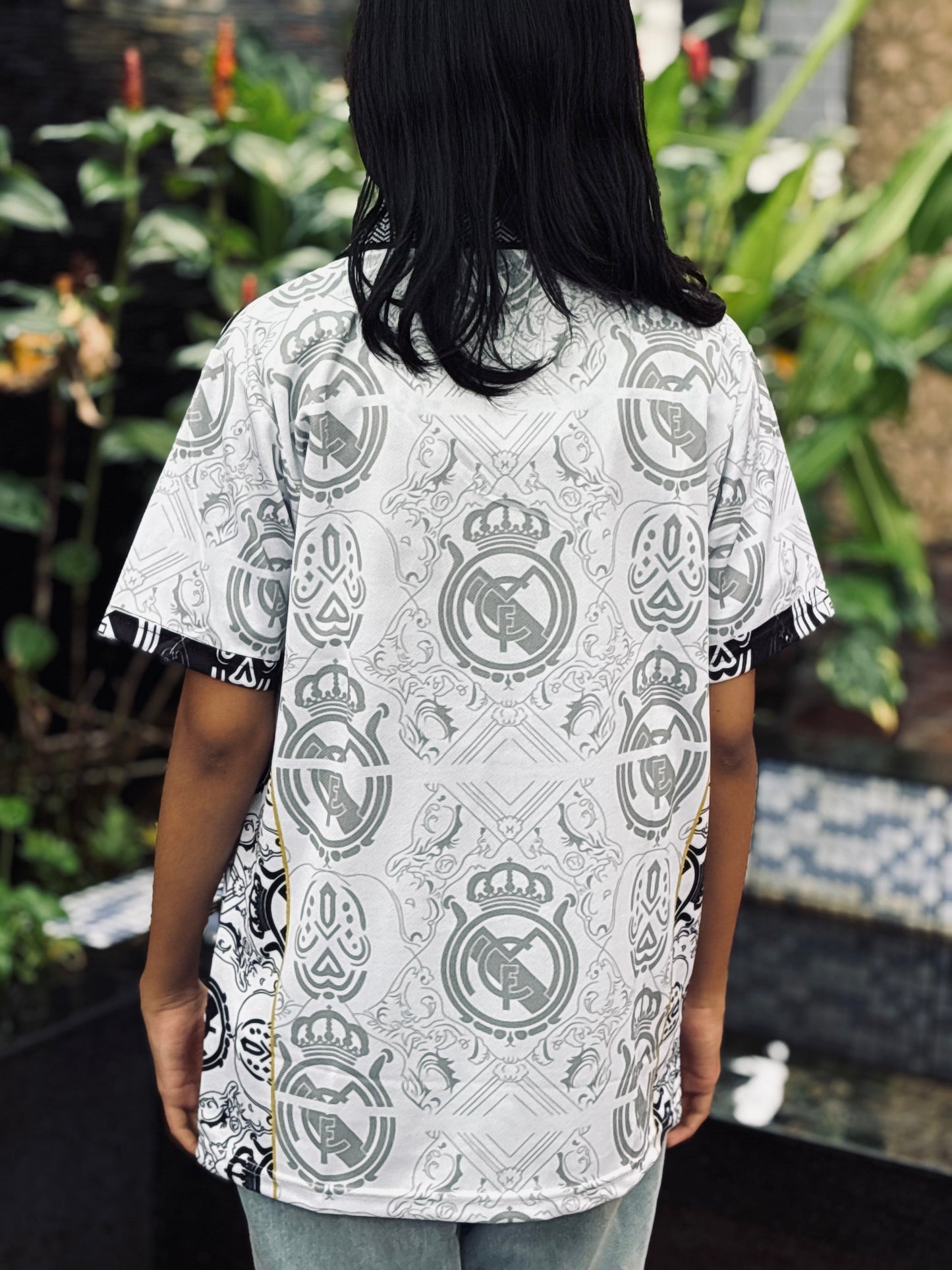 Real Madrid golden vintage special edition P526 - bmg store