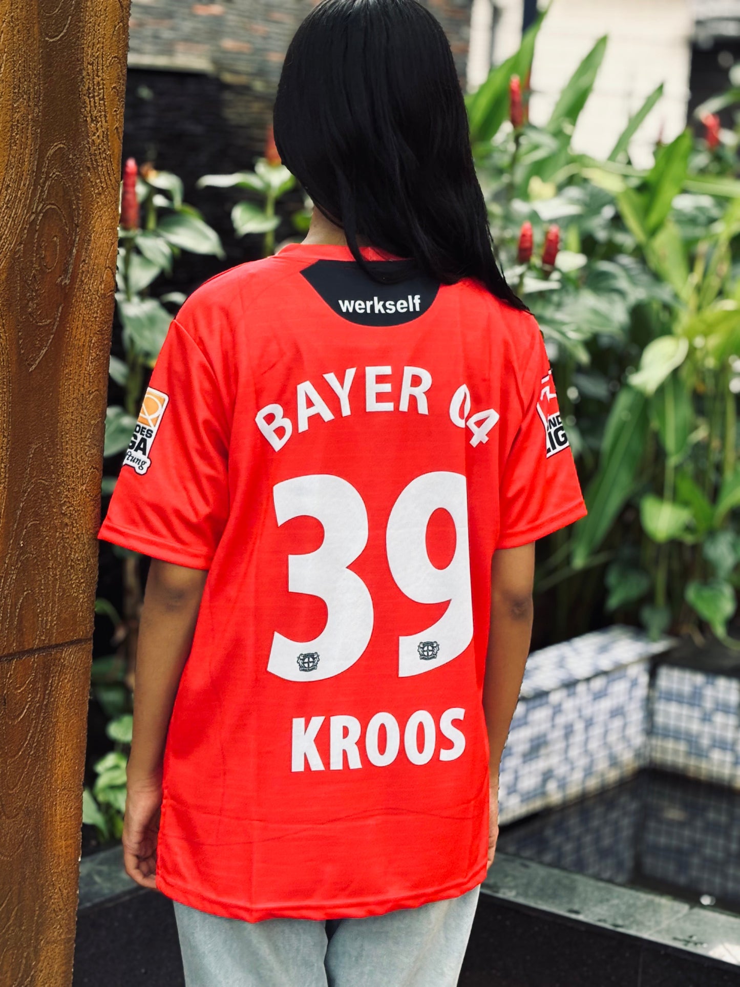 Bayer Leverkusen 2008/09 home kit kroos - P1005