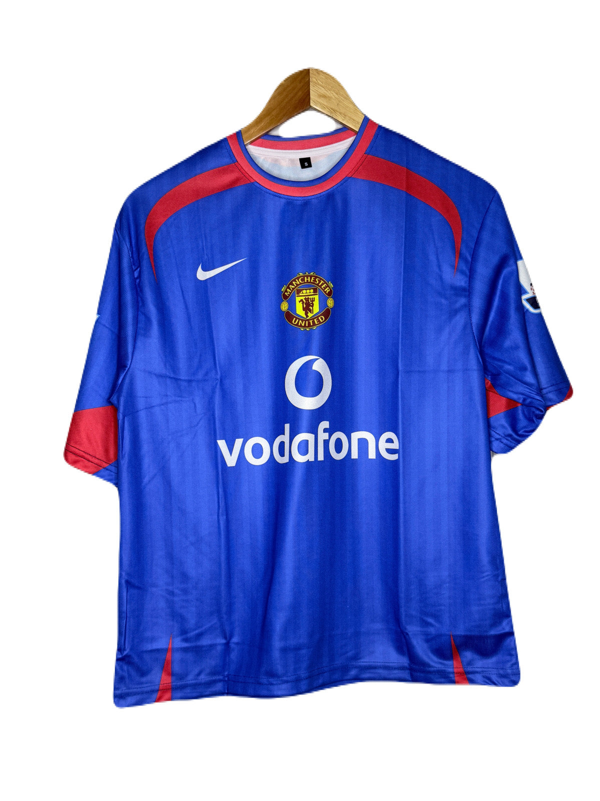 Manchester United 2005-06 Away Kit Ronaldo Five Sleeve - bmg store