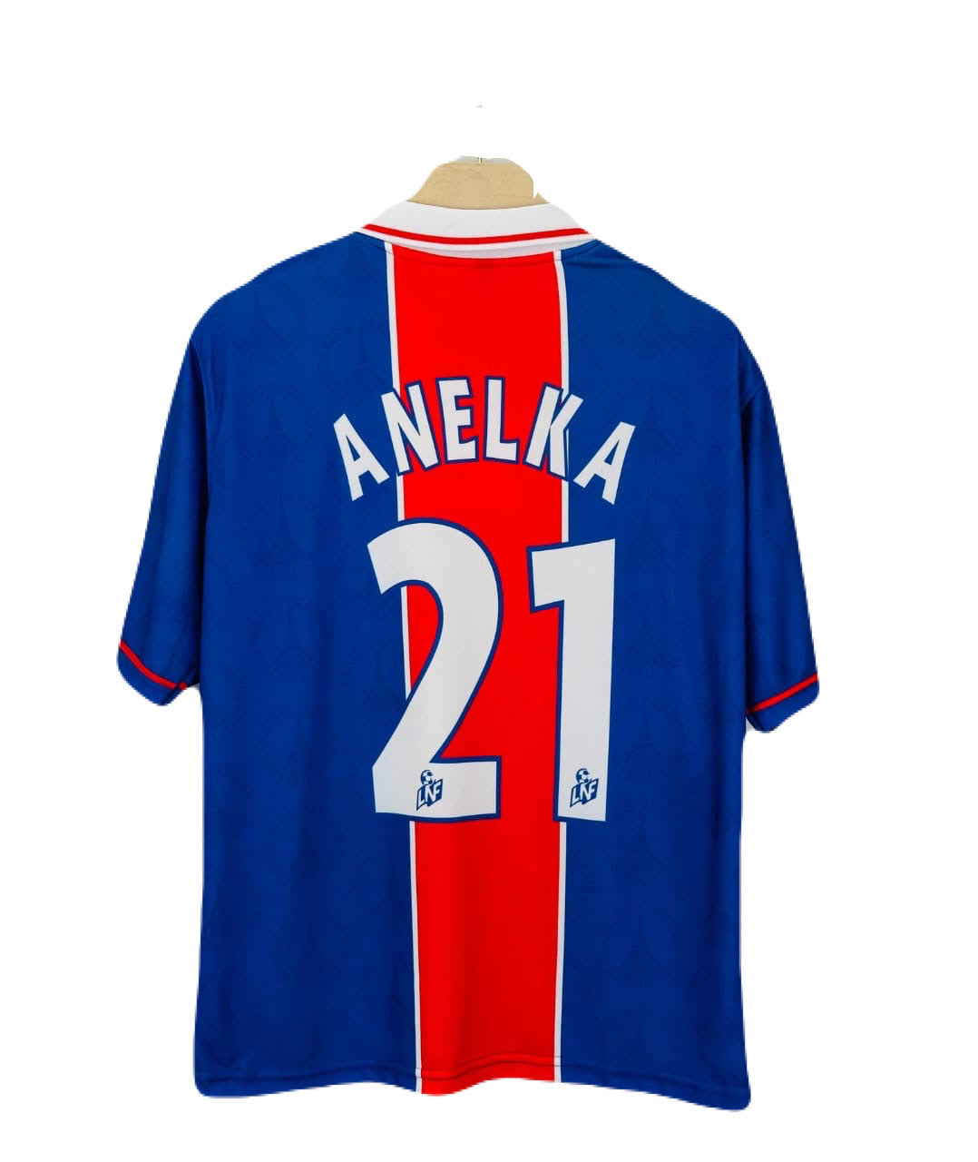 PSG 1998-99 Home kit Anelka Five sleeve p481 - bmg store