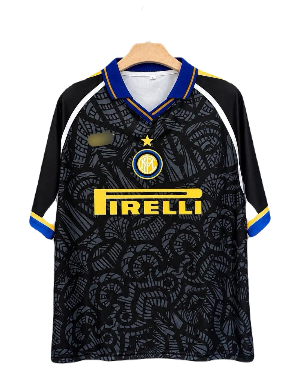 Roberto Carlos 
Inter Milan Five Sleeve Collar Jersey P2679 | BMG STORE