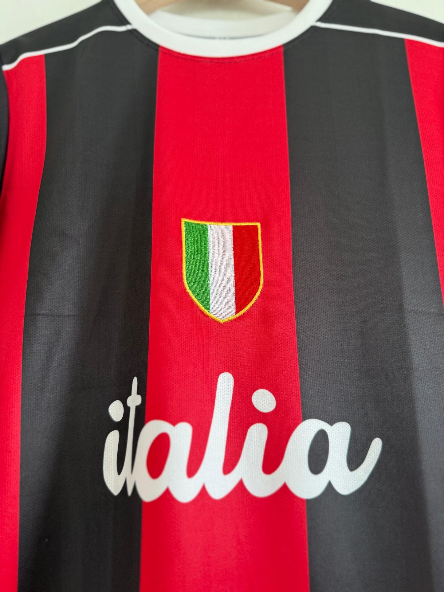 Ac milan Vintage style Italia Half Sleeve Embroidery Jersey- P1571