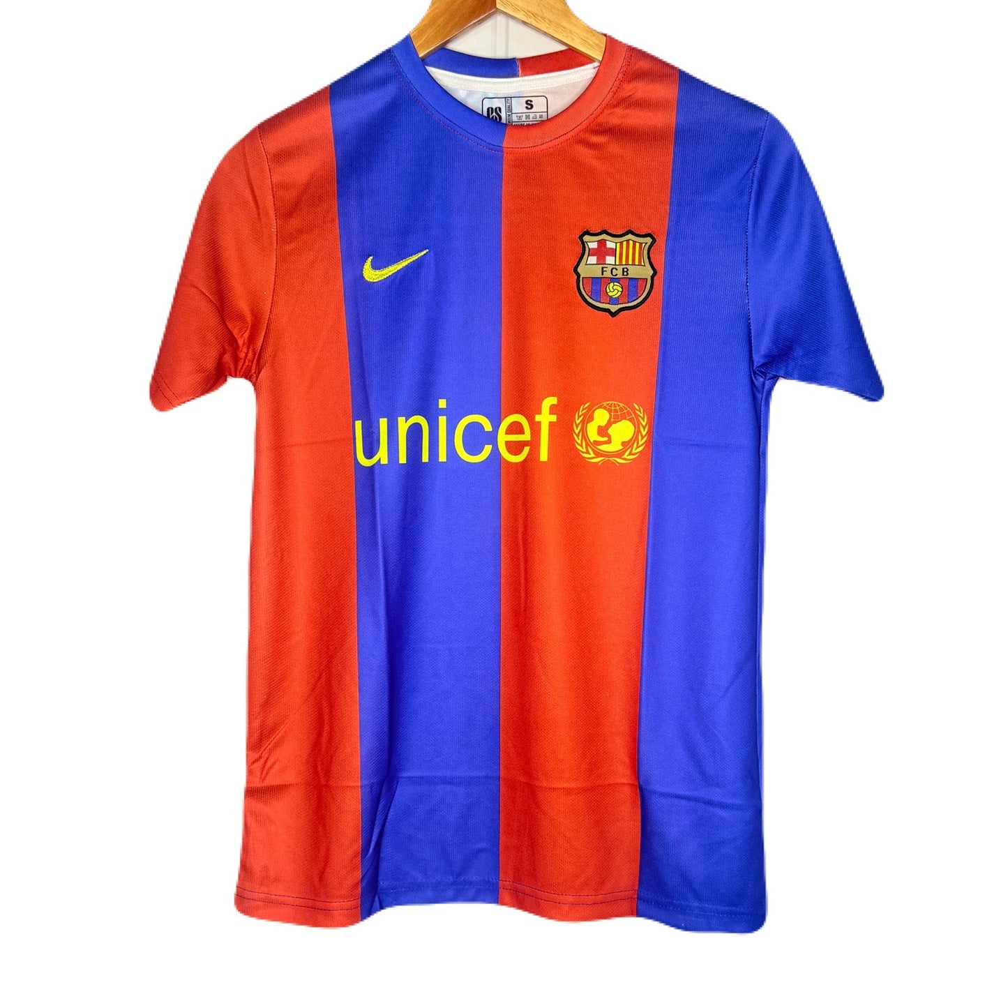 Barcelona 2006-07 Home Kit Ronaldinho Half Sleeve P1237