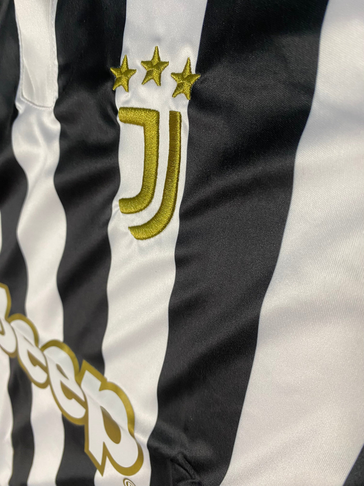 Juventus Fan Version Imported 2026/27 Home kit Half Sleeve Collar - P2395 | BMG STORE