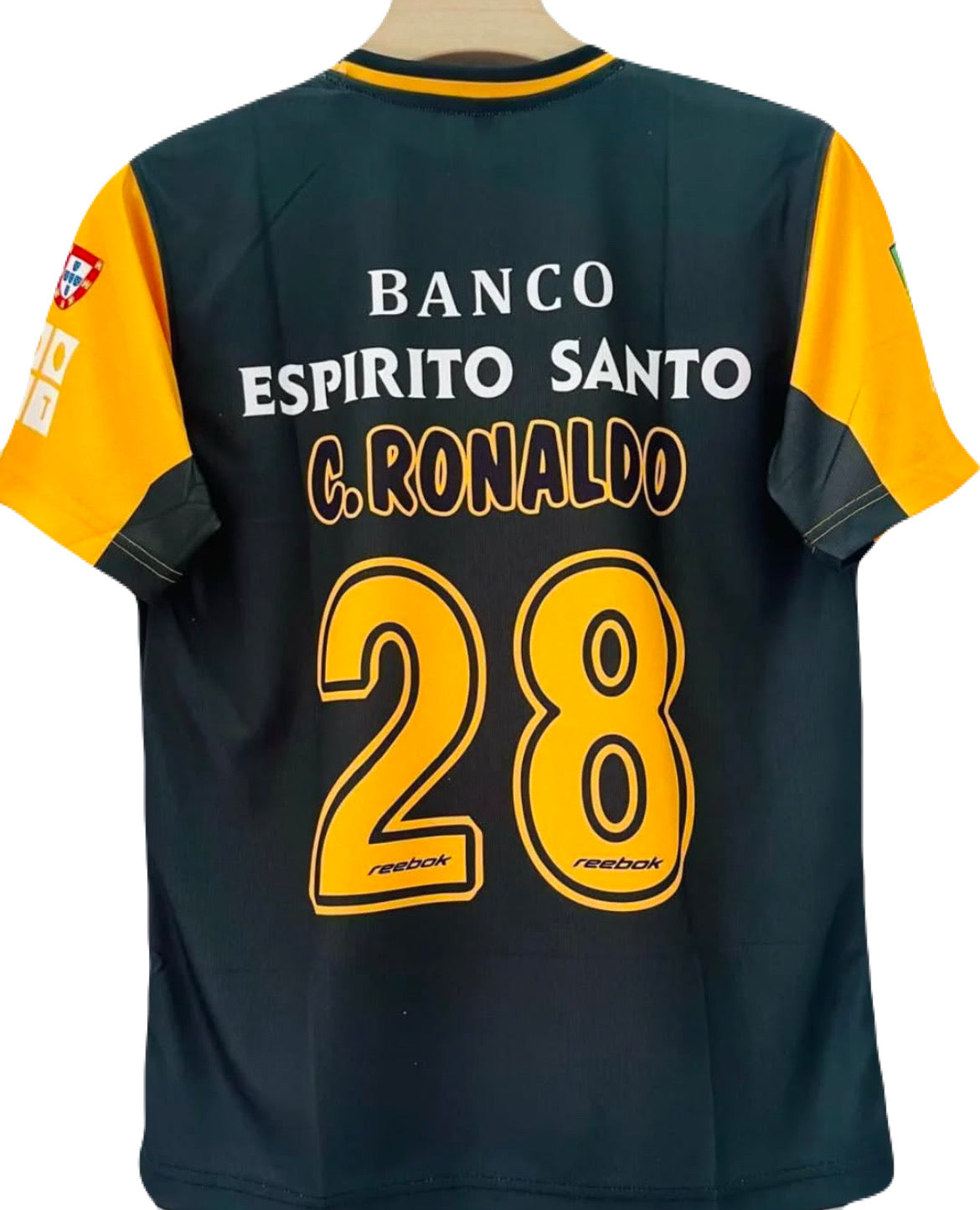 Sporting lisbon 2002/03 jersey ronaldo - P428 -bmg store