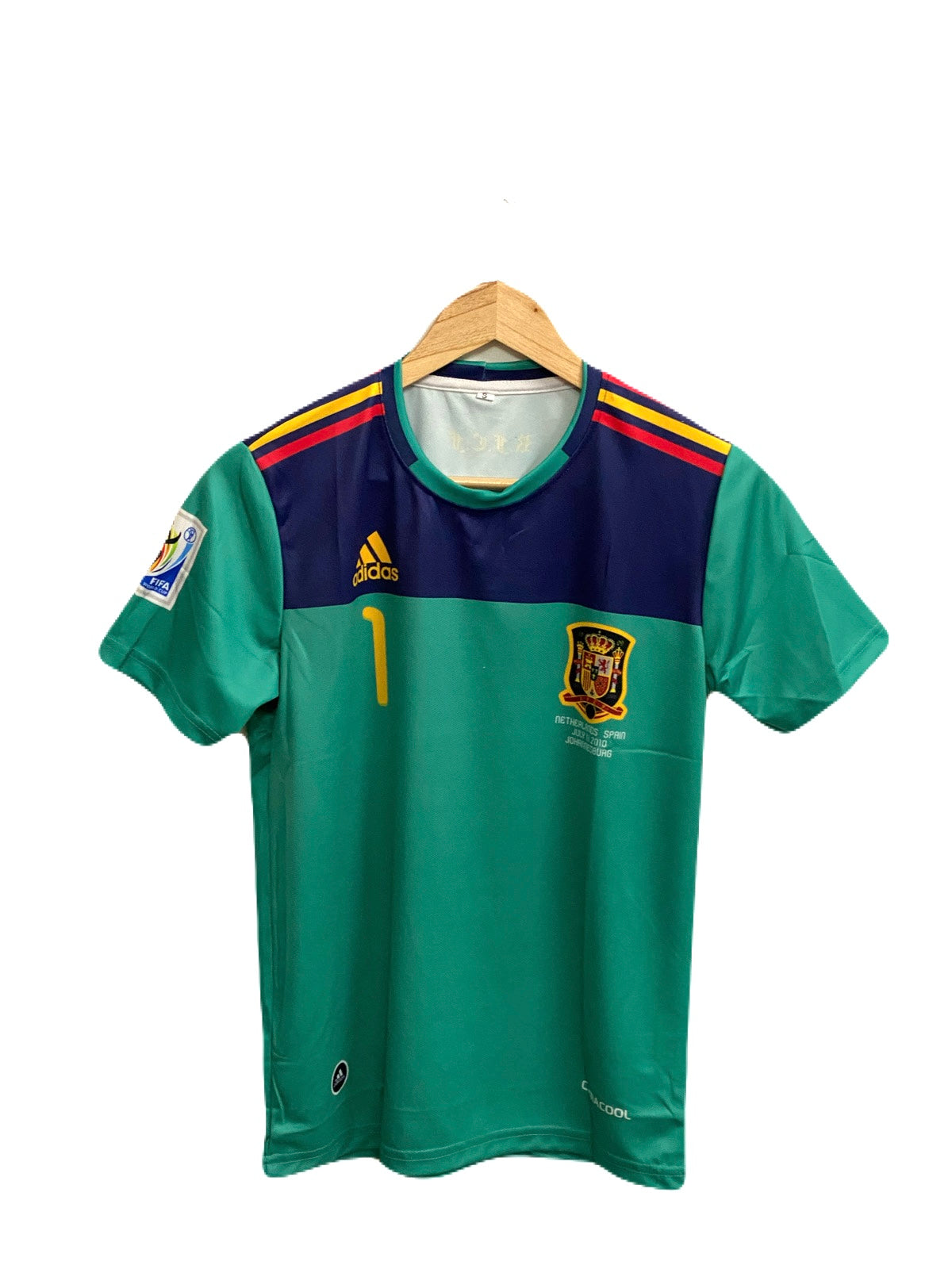Spain 2010 world cup jersey Casillas P53 - bmg store
