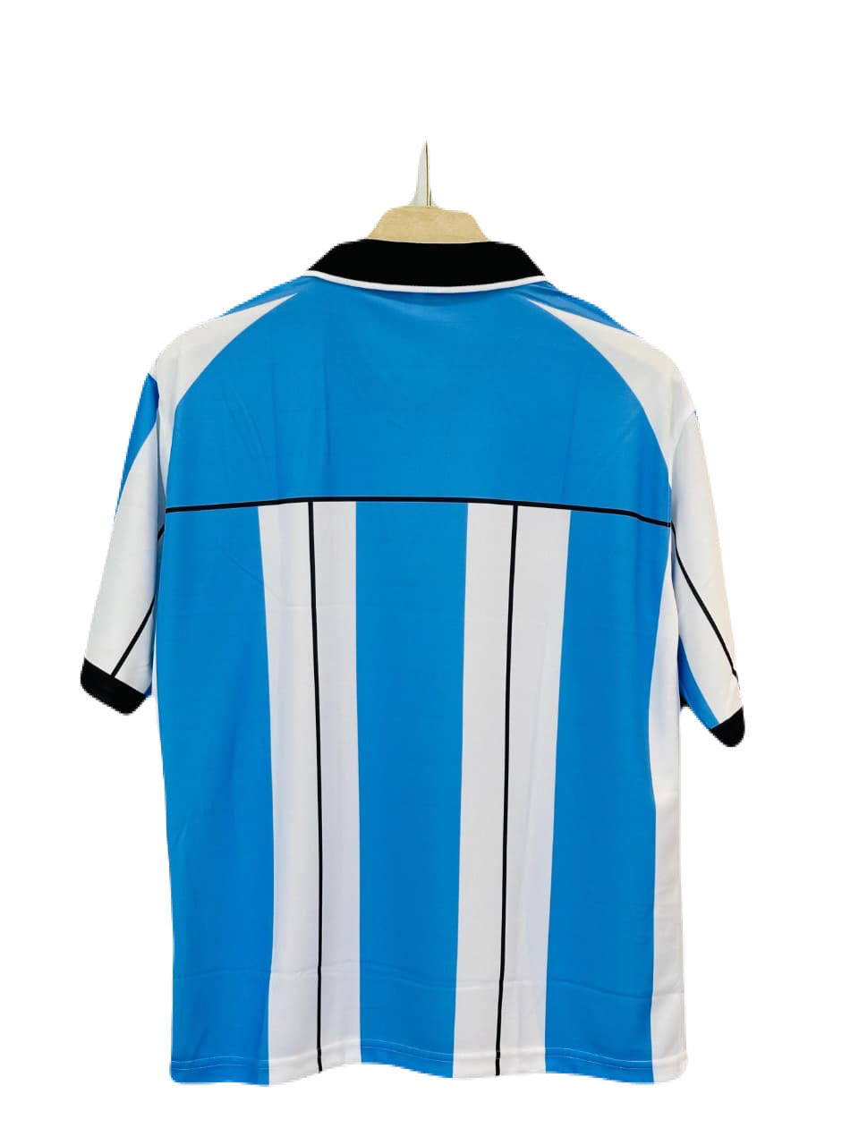 Argentina 2000-01 Home kit Plain back  P362 - bmg store