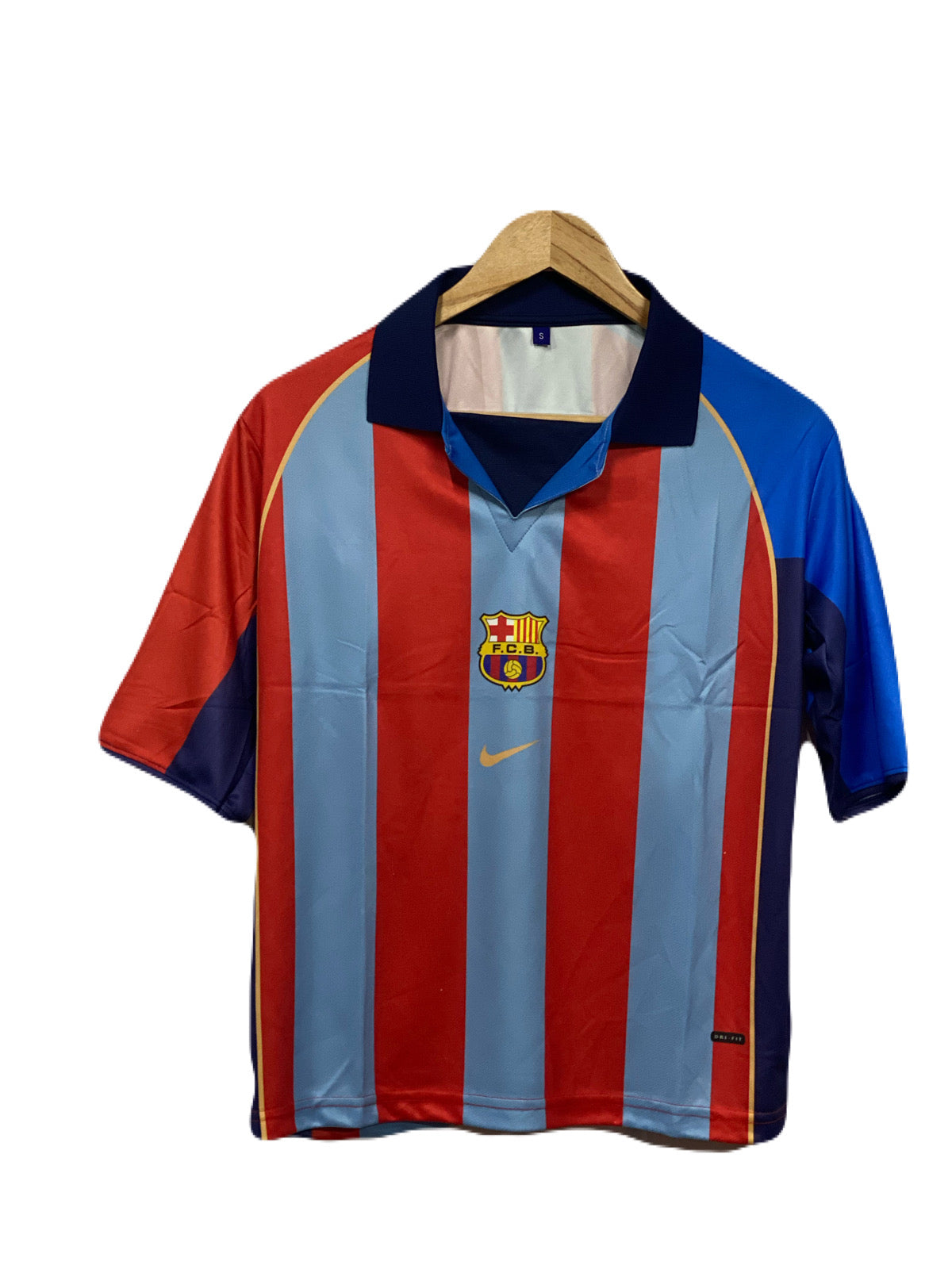 Fc Barcelona 2001-02 Home kit Back-Plain Five sleeve P521 - bmg store