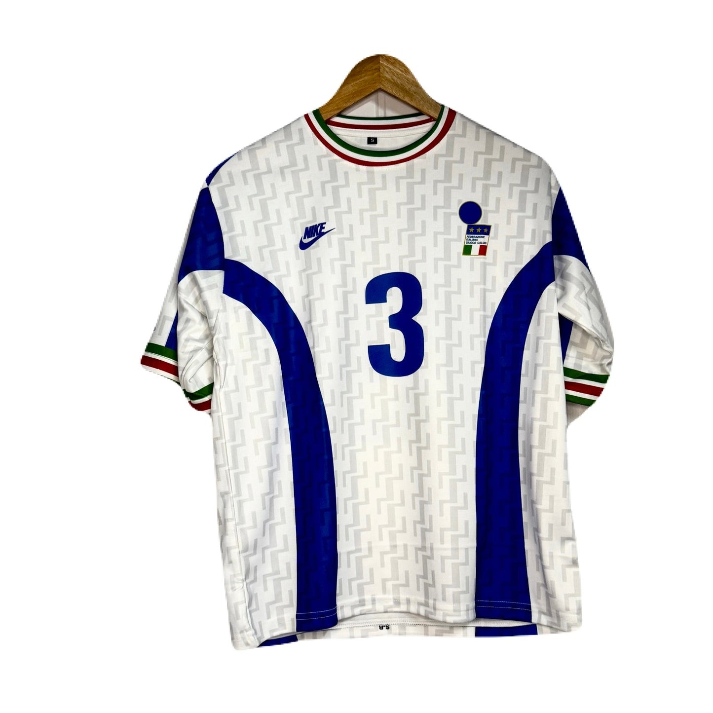 Italy 1996-97 Training Kit Maldini Five Sleeve - P720