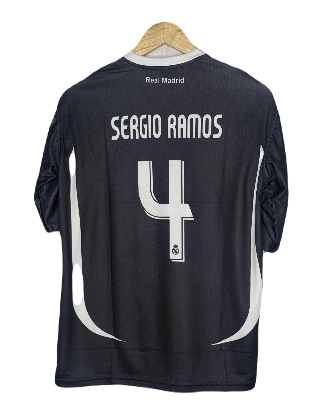 Real Madrid 2006-07 Away Kit S.Ramos Five Sleeve - bmg store