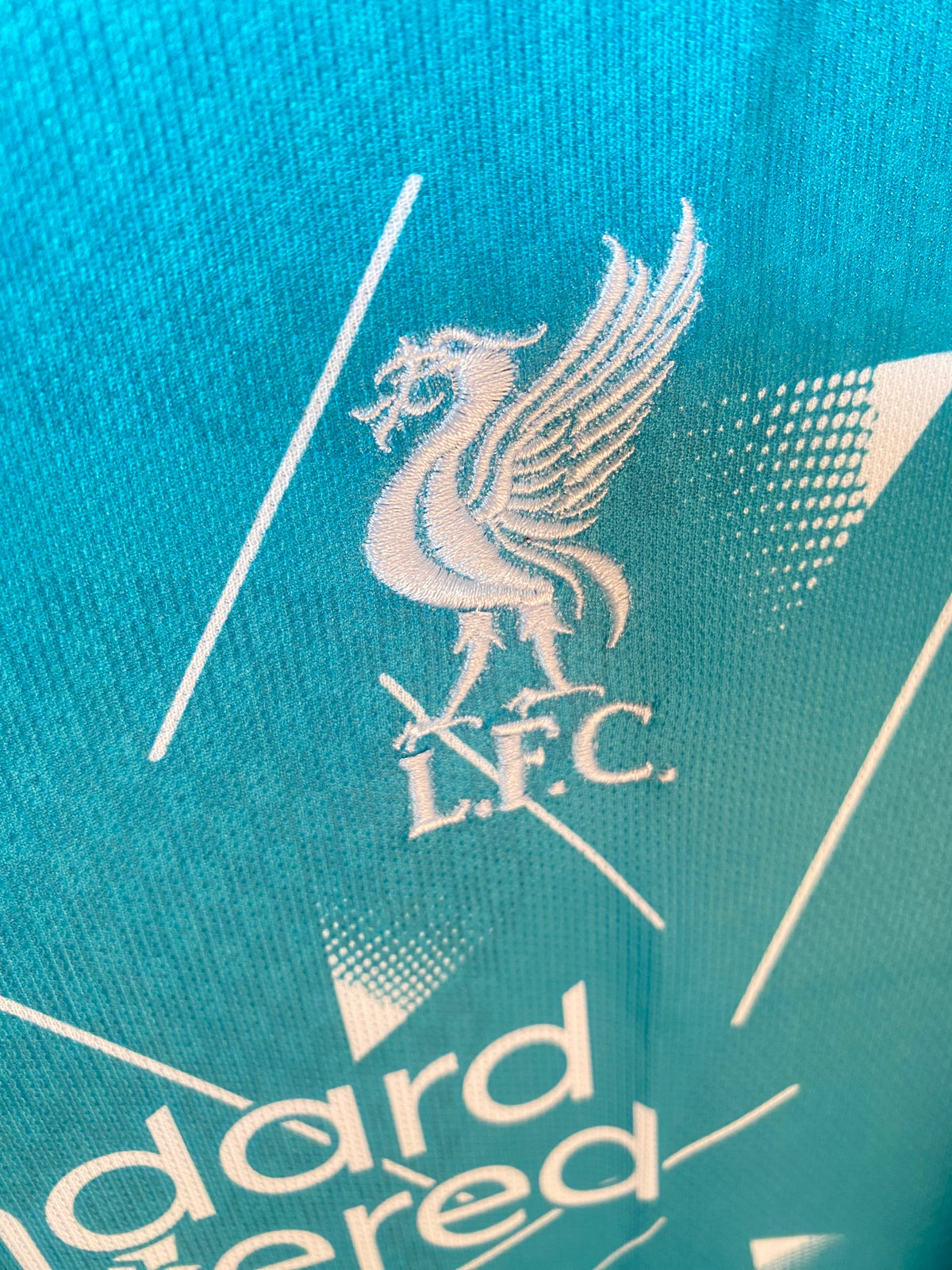 Alisson Liverpool 2026/27 Home Half Sleeve Embroidery jersey - P2811 | BMG STORE