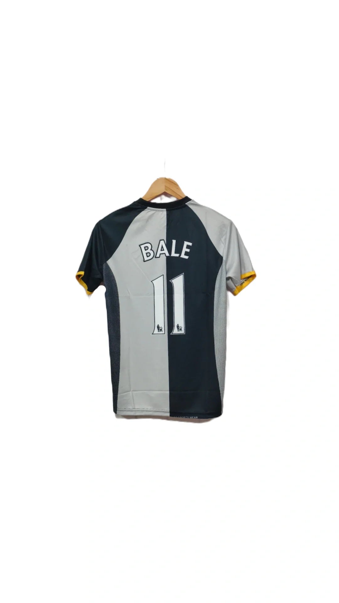 Totenham 2012-13 Third kit Bale Half sleeve  - P453 bmg store