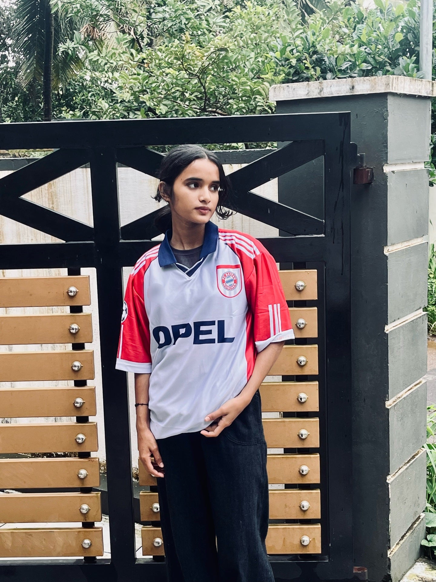 Bayern 1998-00 third kit five sleeve collar - P484 bmg store