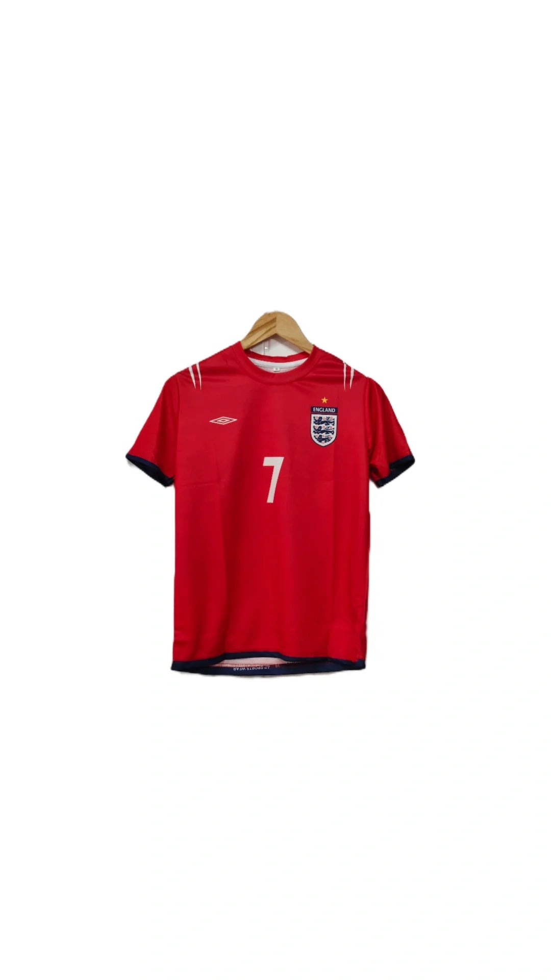 England 2004-05 Home kit Beckham Half sleeve - P565  Ms Retro Store