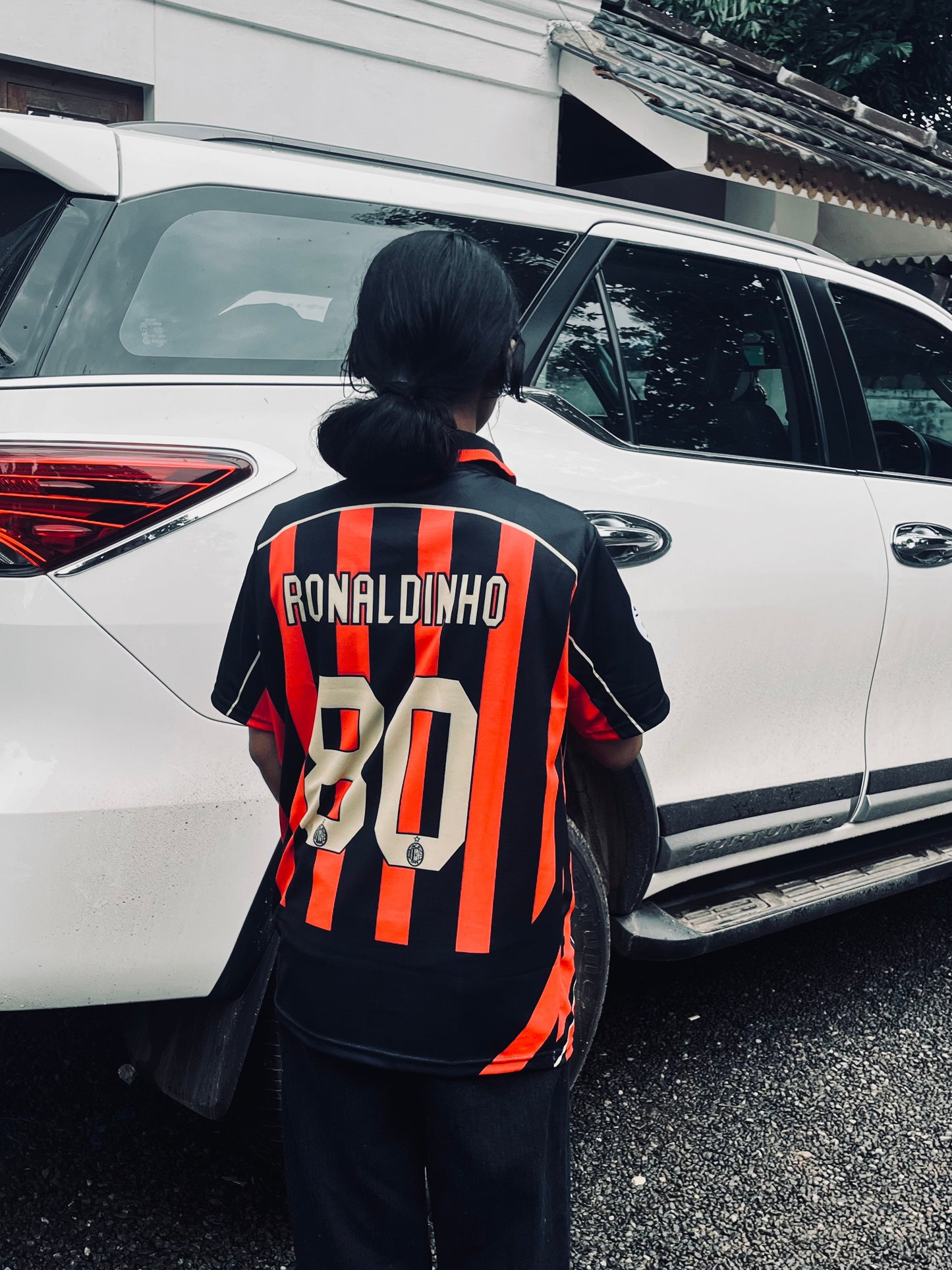 Ac milan 2006/07 home jersey Collar  type Ronaldinho - P667 bmg store